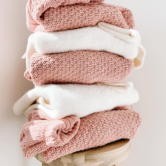 MYSTERY BOX - Picture 1 of 4